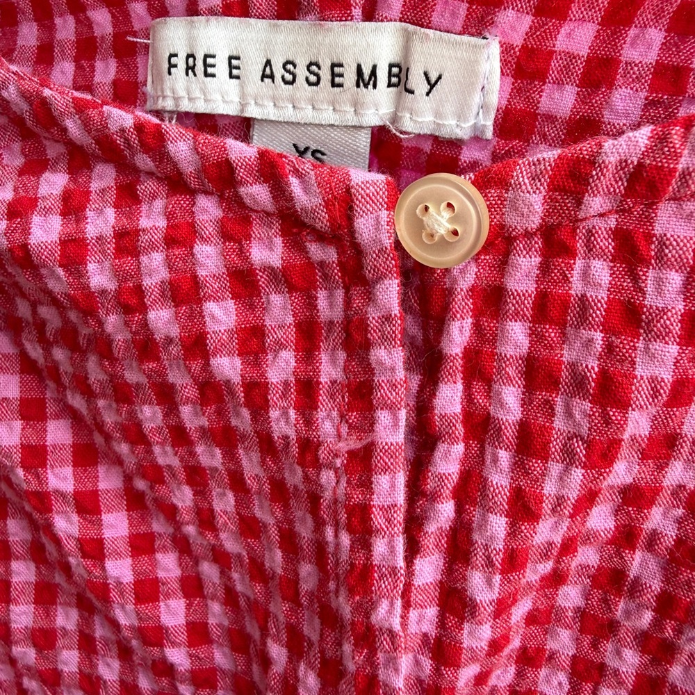 Free Assembly XS Pink&Red Gingham Ruffle Peplum Top - Picture 5 of 9